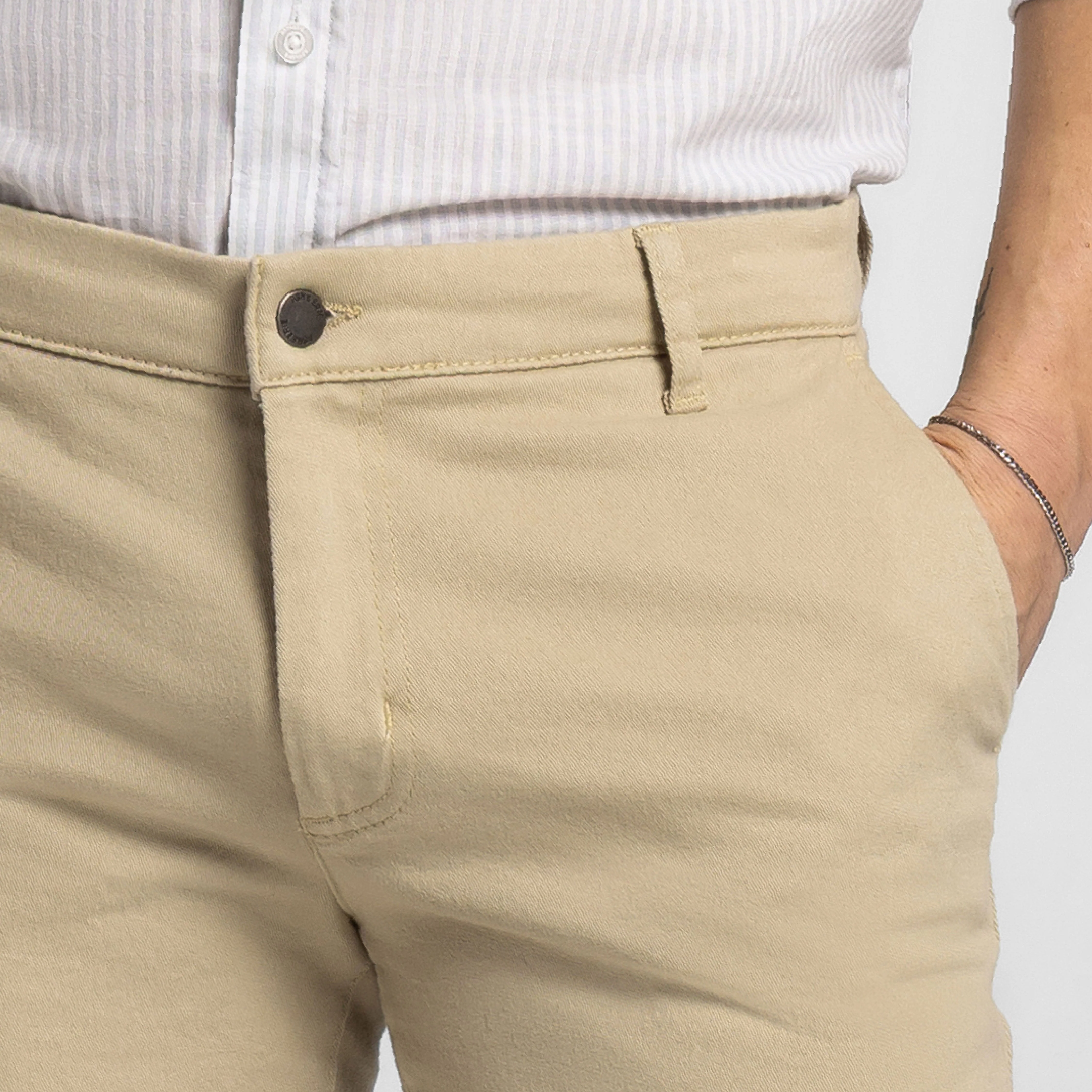Oat Stretch Washed Chino Short - Image 4